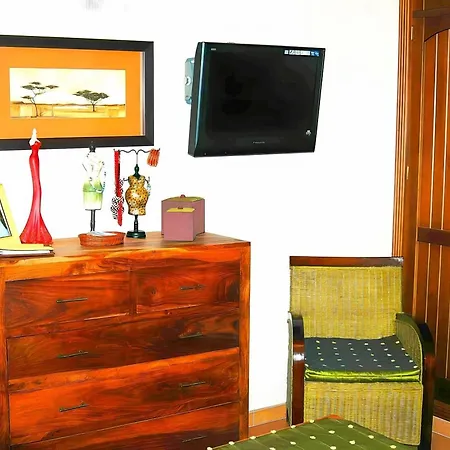 Con Piscina Privada Y Amplio Jardin En - Solo Familias Y Parejas * El Puerto de Santa Maria